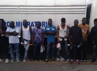 Migración detiene 61 haitianos en Bávaro