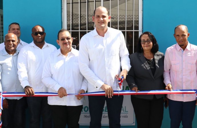Inauguran cuatro Farmacias del Pueblo en  la  región Este del país, incluyendo Higüey