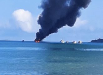 Tres personas con quemadura en incendio de embarcación en Río San Juan,María Trinidad Sánchez