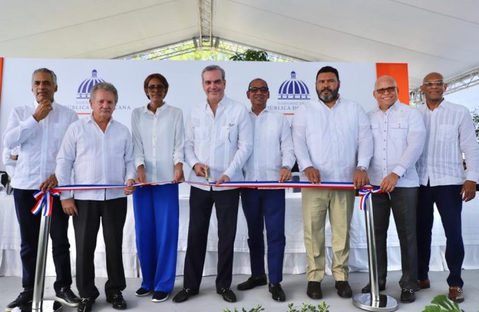 Abinader inaugura carretera El Mamey – Las Yayas cuya inversión supera los RD 400 millones