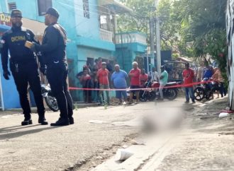 Desconocido mata mujer y hiere dos hombres  en centro de diversión en Pedro Brand