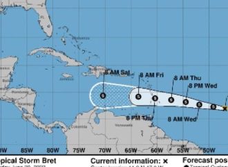 Trayectoria  tormenta Bret; alerta de huracán para Puerto Rico, Dominicana y Haití
