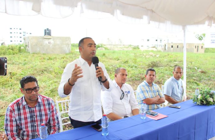 Alcalde “Manolito” inicia  construcción del Primer Albergue para Ancianos  en Verón, Punta Cana