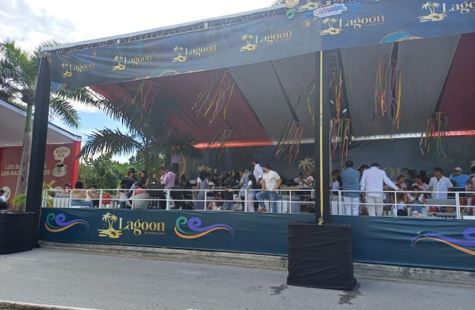 Lagoon by Huacachina debuta con éxito en el XVI Carnaval de Punta Cana