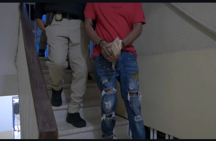 Apresan en Miches acusado de narcotráfico en Puerto Rico