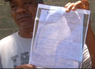 Padre de Higüey pide al Gobierno detener deportación de su hija de 13 años