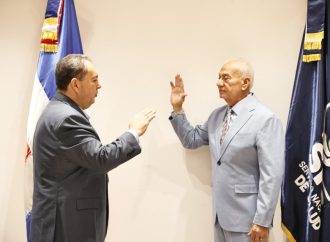 SNS juramenta nuevo director Hospital Doctor Antonio Musa