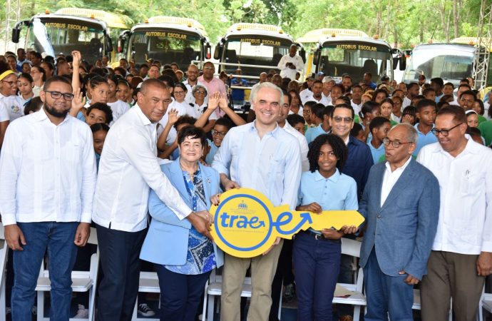 El Transporte Escolar (TRAE), llaga a El Seibo