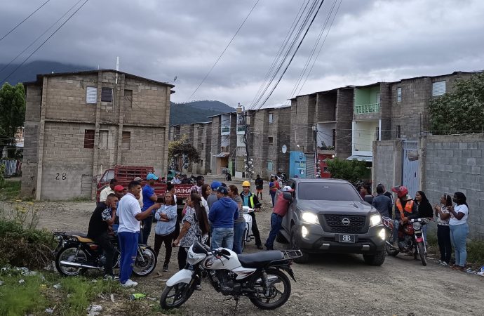 Comunidad se Opone a Desalojo en Constanza  y Exige Soluciones