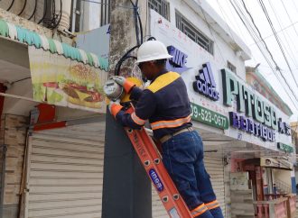 Edeeste denuncia por segunda ocasión desconocidos vandalizan medidores en Quisqueya