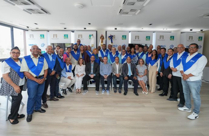 BCRD clausura el XVI Diplomado deFormación económica para comunicadores en San Pedro de Macorís