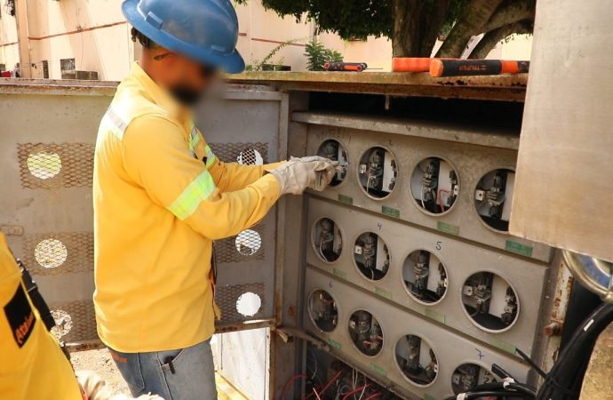 Edeeste llama a denunciar brigadas contratistas que cobren dinero para brindar servicio eléctrico