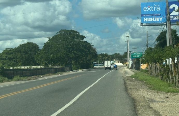 OBSERVATORIO TURÍSTICO RECLAMA ILUMINAR Y SEÑALIZAR CARRETERA HIGÜEY-AUTOVÍA