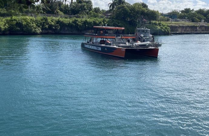 Armada asiste catamarán partió desde La Romana hacia Aruba