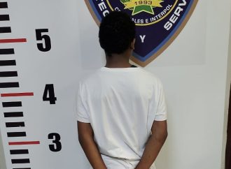 Apresan menor de 14 años en flagrante delito tras irrumpir en vivienda en Ciudad del Sol