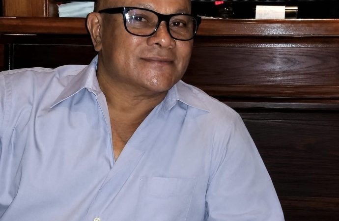 Designan al Dr. Caraballo como director región Yuma del SNS
