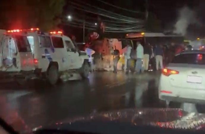 Al menos siete heridos tras triple choque en carretera Higüey- La Otra Banda