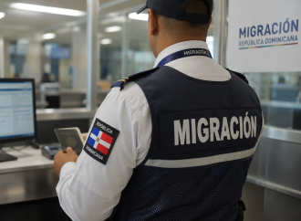 Arrestan inspector de Migración en Punta Cana acusado de exigir soborno de 100 mil pesos  a mujer