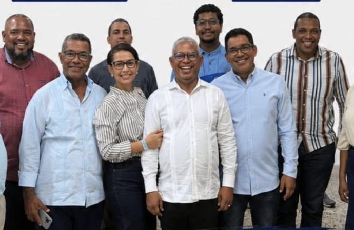 Maestro Johnny Santana Rijo gana las elecciones para dirigir la UASD Centro Higüey
