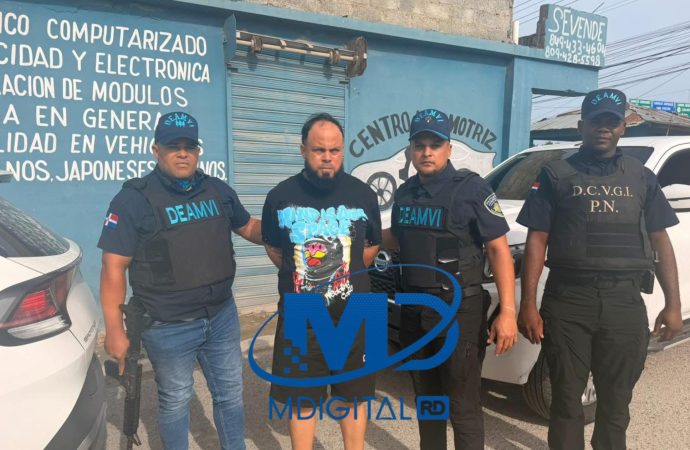 PN  y MP apresan a hombre buscado  por presunta violencia intrafamiliar contra su expareja en Veron