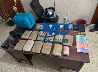 PN detiene ocho hombres con 14 paquetes de drogas en La Romana