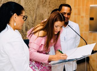 CDP La Altagracia y AMEDIP formalizan alianza intergremial para fortalecer el periodismo y la comunicación digital