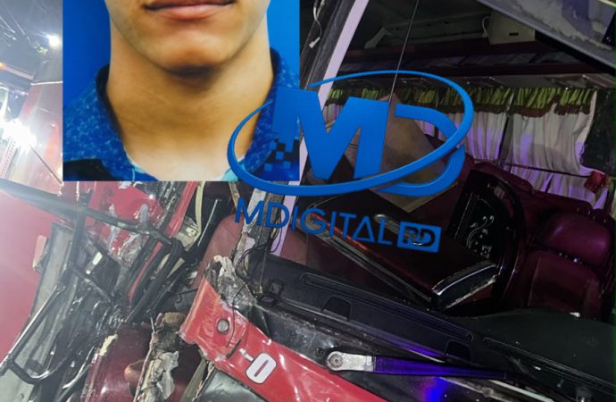 Un muerto tras accidente entre camión y autobús en Verón-Punta Cana