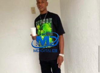 Hombre muere tras caer mientras intentaba ingresar en vivienda de expareja en Bávaro