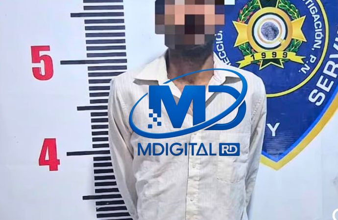 Policía Nacional recupera vehículo robado y apresa a presunto responsable en Higüey