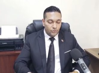 Abogado denuncia persecución policial tras presunta confusión de identidad en Higüey