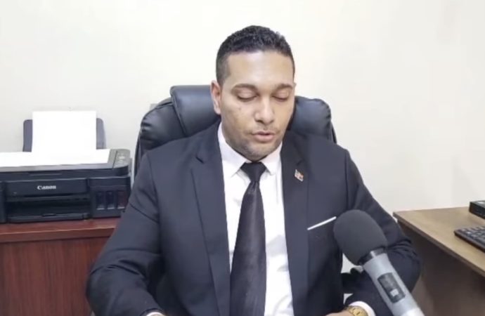 Abogado denuncia persecución policial tras presunta confusión de identidad en Higüey
