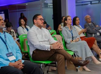 La UCE concluye el TUS 2026 con llamado a integrar tecnología, ética y responsabilidad social en la educación superior